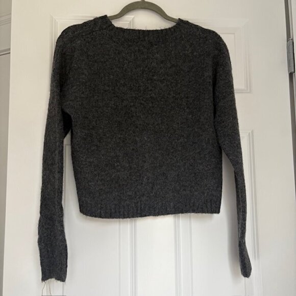 Jessica Simpson Coquette Grey Bow Sweater - Picture 4 of 4